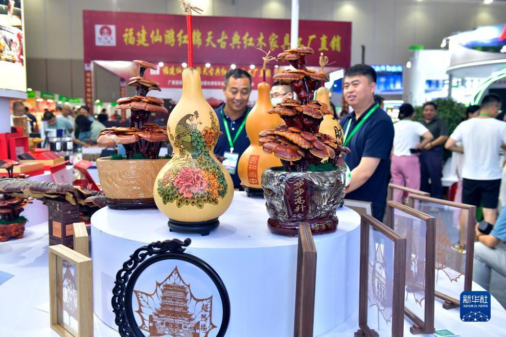 可以上下分的捕鱼游戏